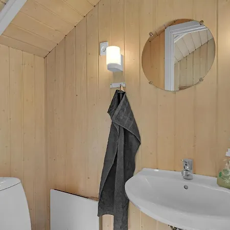 Casa de Férias Amazing In With Sauna Nordenbro Vesteregn